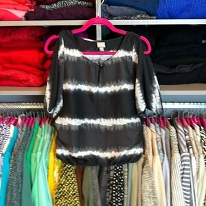 Converse One Star black/gray/white striped open short sleeve blouse size XS